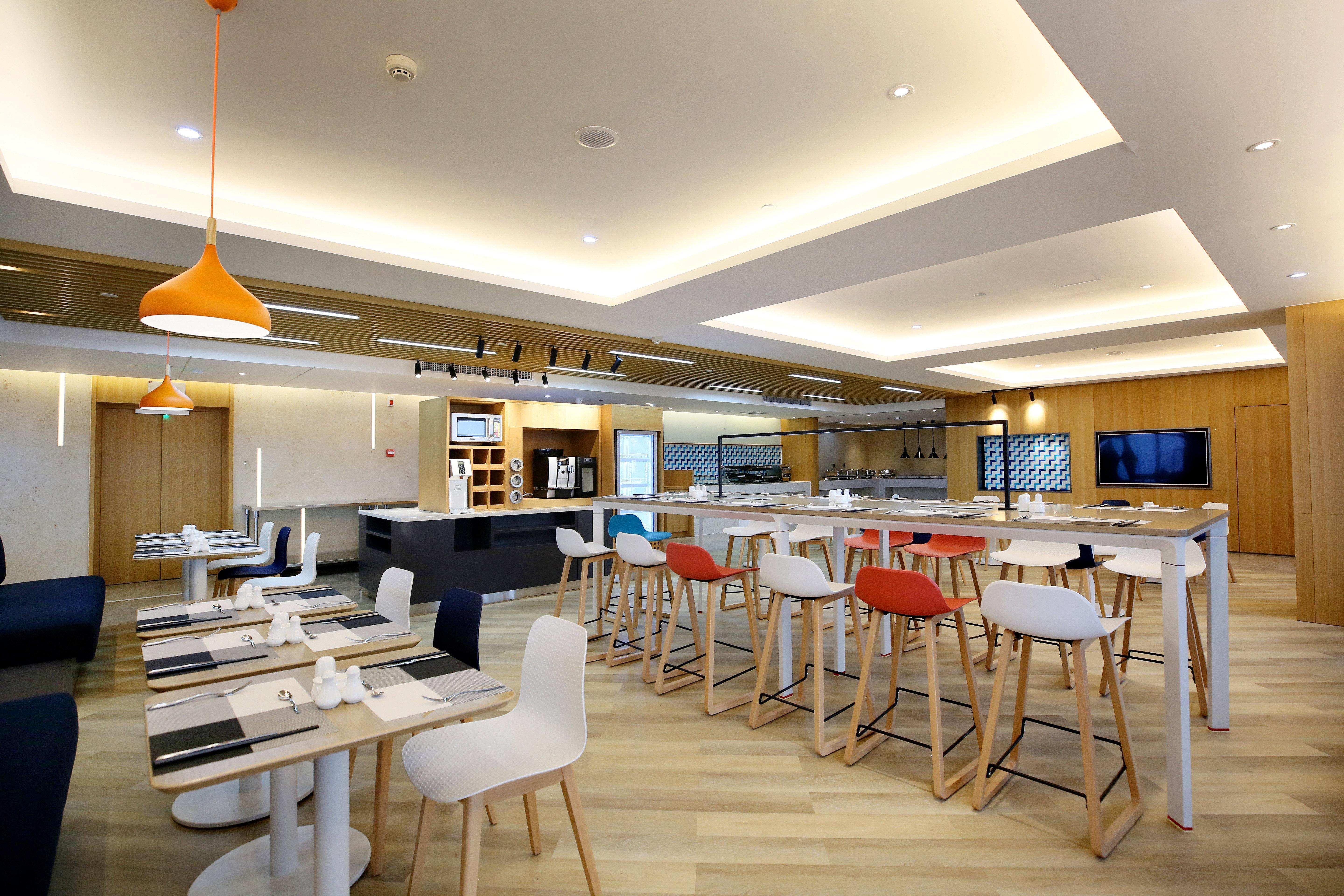 Holiday Inn Express Chengdu North Railway Station By Ihg - Near Panda Base, Near Chunxi Road المظهر الخارجي الصورة