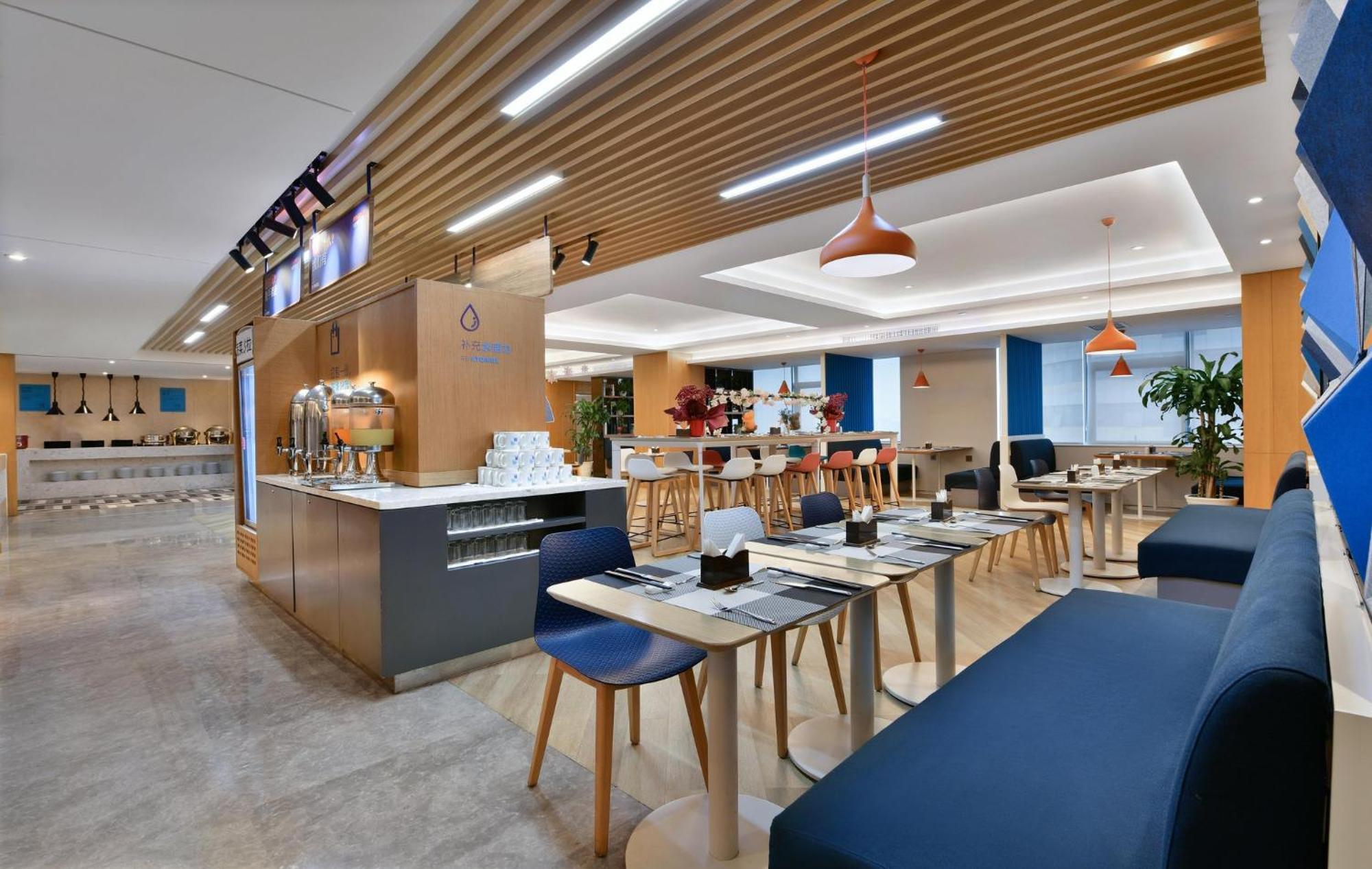 Holiday Inn Express Chengdu North Railway Station By Ihg - Near Panda Base, Near Chunxi Road المظهر الخارجي الصورة